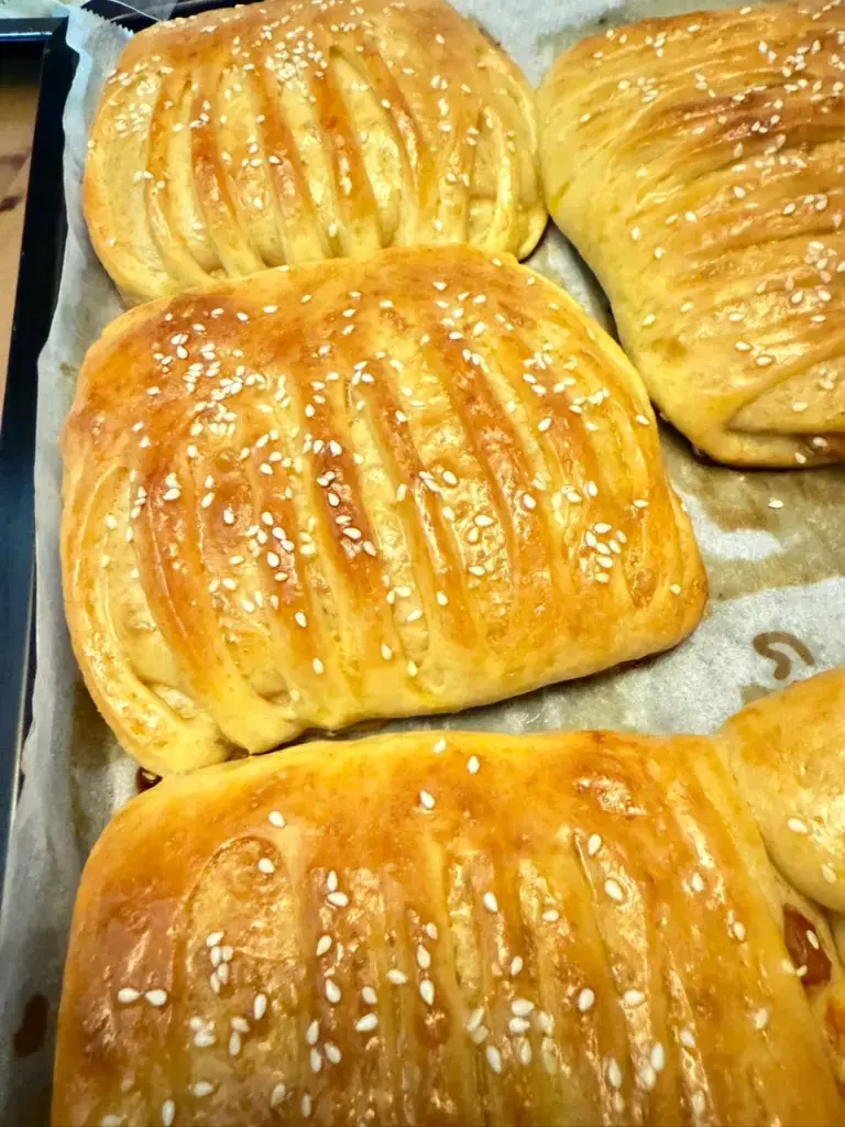 SPICY CHICKEN BREAD